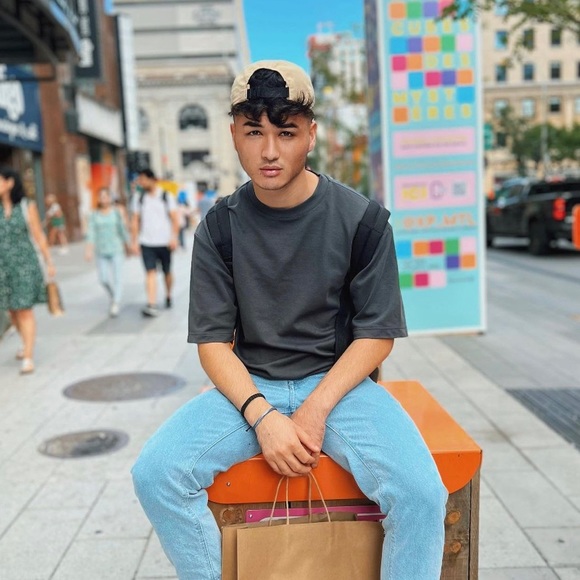 Meet your Posher, Zayn - Picture 1 of 1